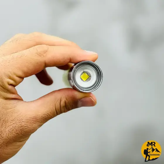 چراغ قوه چند منظوره و زوم دار مدل 520D